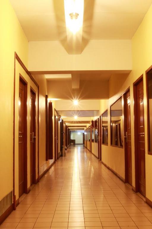 Pradipat Hotel Μπανγκόκ Εξωτερικό φωτογραφία