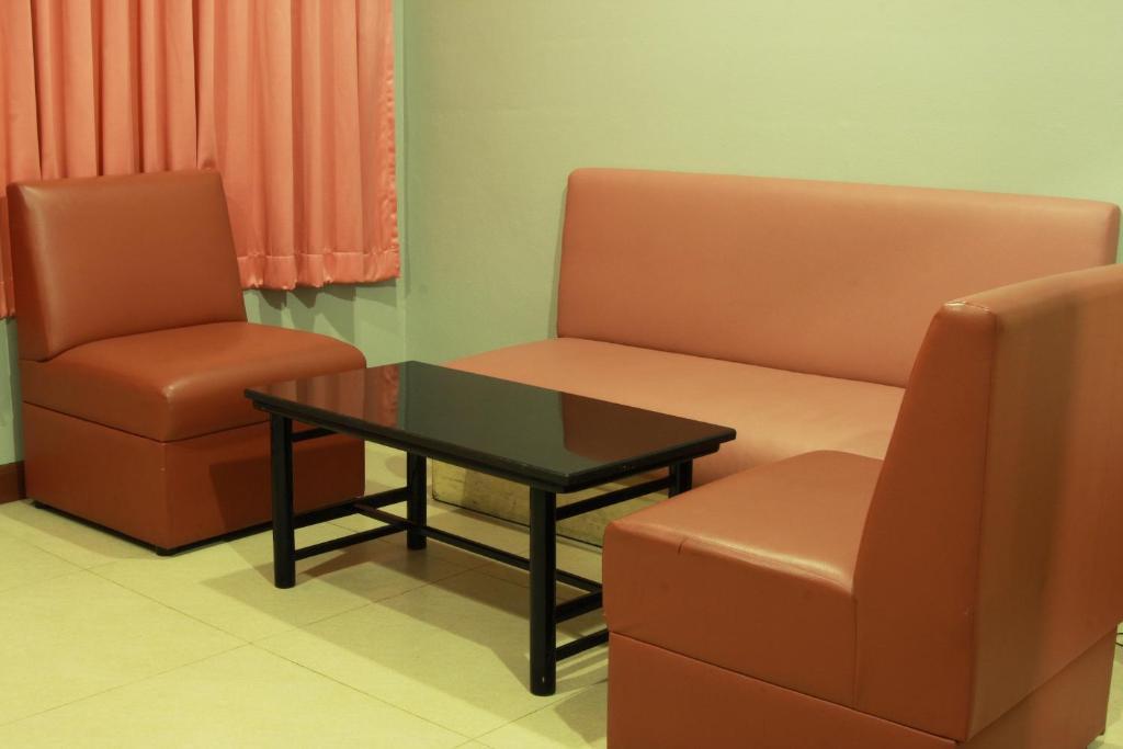 Pradipat Hotel Μπανγκόκ Δωμάτιο φωτογραφία